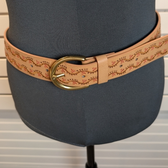 Haute Hippie Accessories - Haute Hippie Tan Vegan Leather Embroidered Belt Size M NWOT